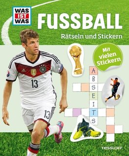 Rätseln und Stickern: Fußball