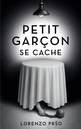 Petit garçon se cache